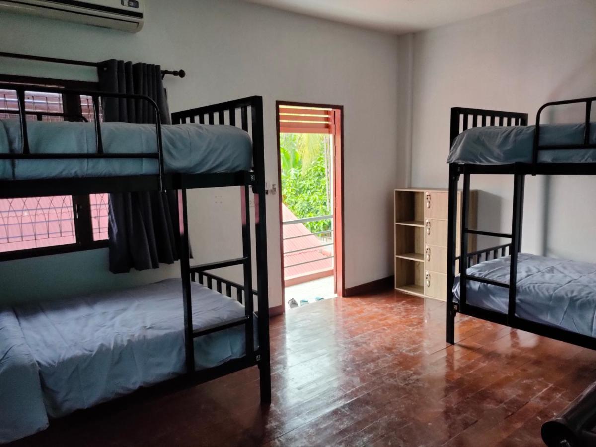 Blue Moon House - A Budget Hostel For Easy Travellers Chiang Mai Exterior foto