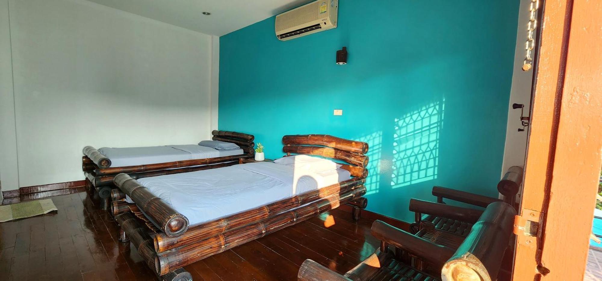 Blue Moon House - A Budget Hostel For Easy Travellers Chiang Mai Quarto foto